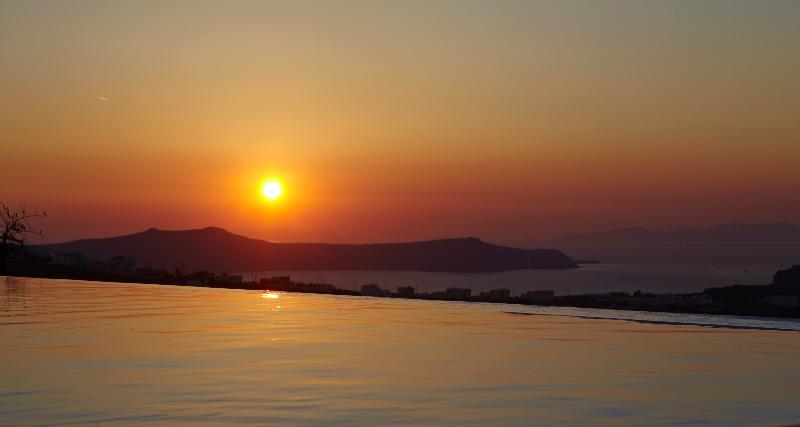North Santorini A Luxury Spa Hotel Pyrgos Kallistis ภายนอก รูปภาพ